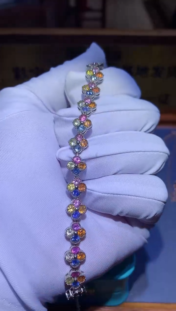 【闪购商品】蓝宝石手链银S925镶嵌........