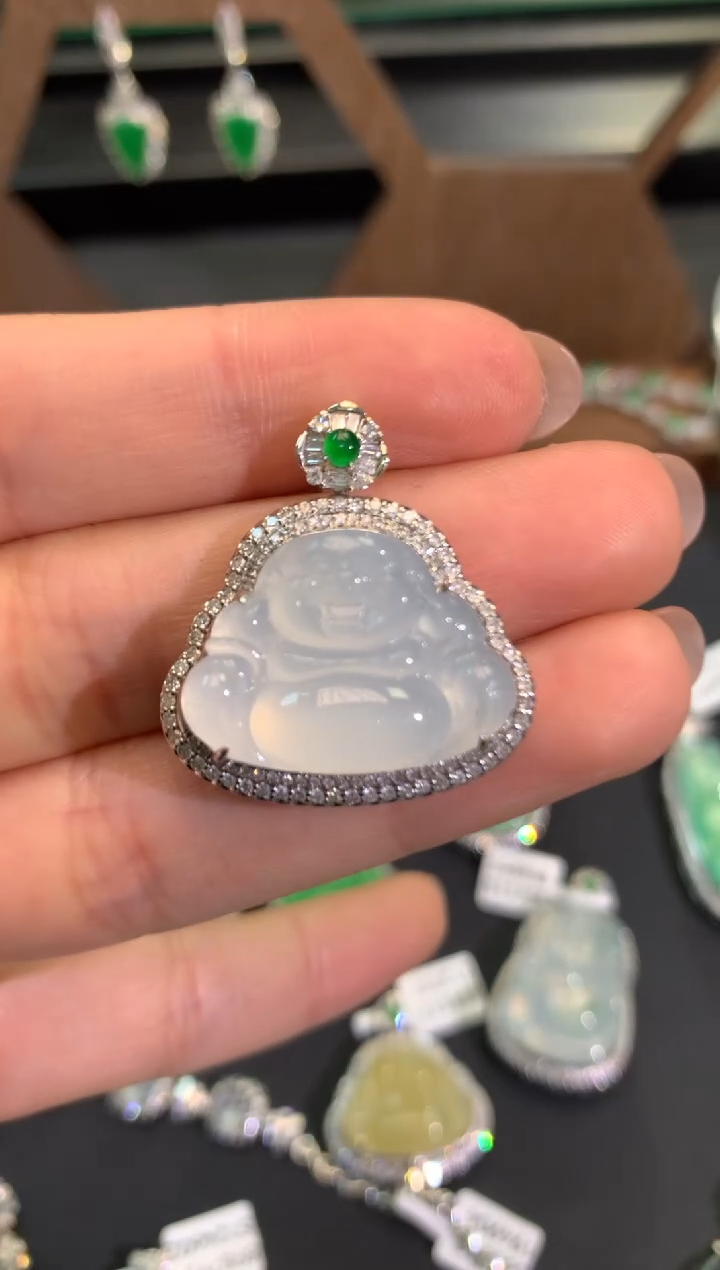 【闪购商品】翡翠吊坠(不含链)18K金镶嵌吊坠