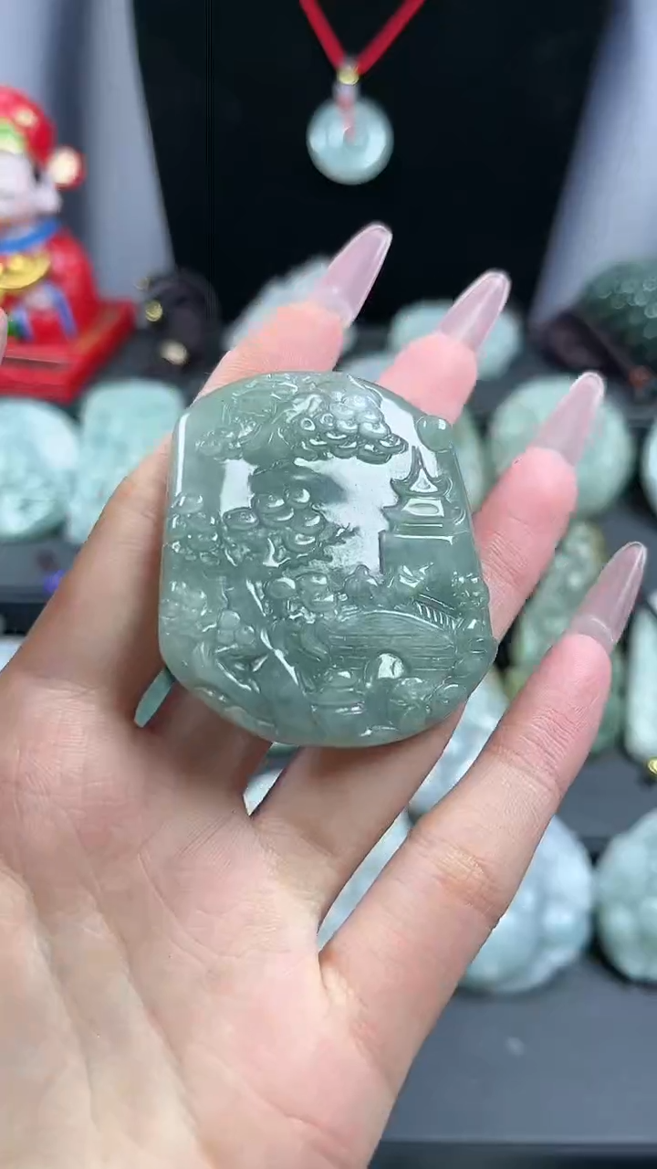 【闪购商品】翡翠颈饰未镶嵌山水牌