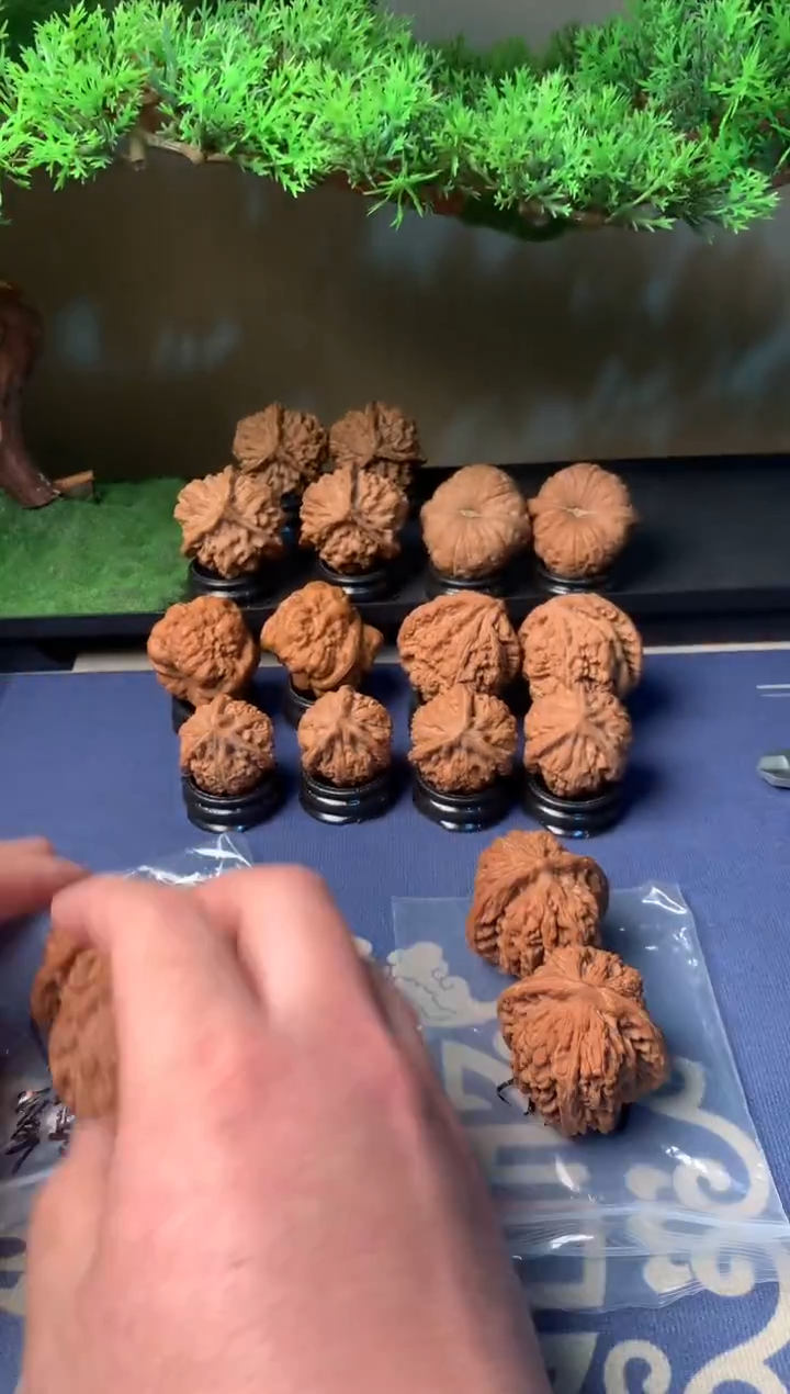 【闪购商品】文玩核桃吊坠44四座楼