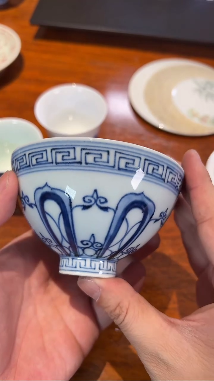 【闪购商品】瓷仿古鸡心杯