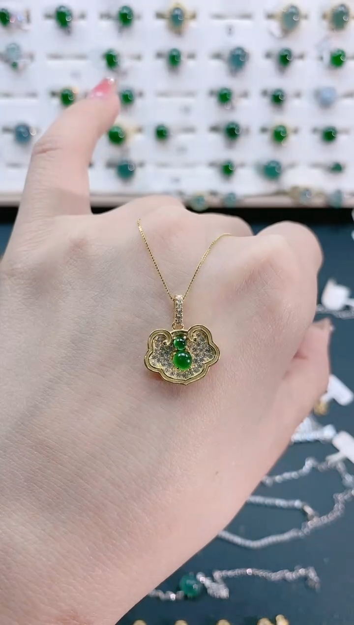 【闪购商品】翡翠颈饰银S925镶嵌天然翡翠