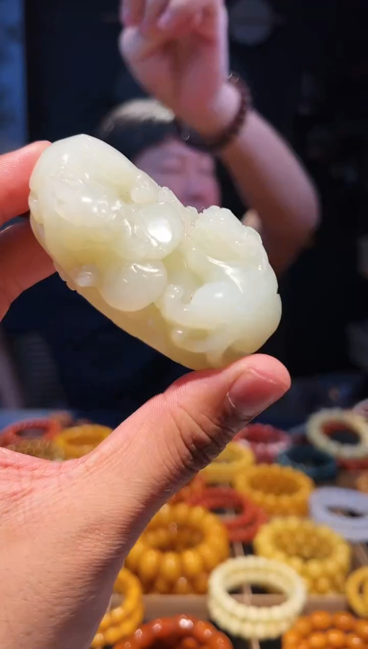 未镶嵌手串和田玉挂件