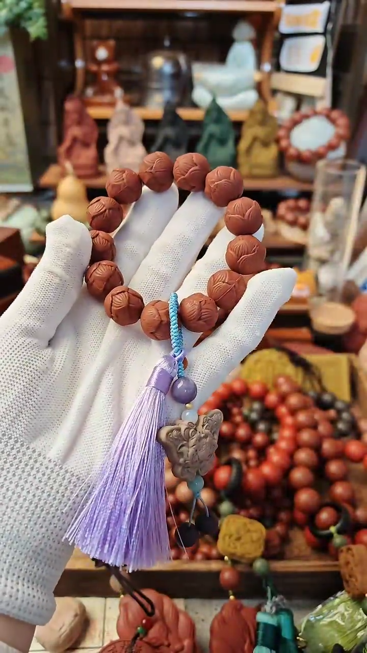 【闪购商品】红麝莲花珠手串一条