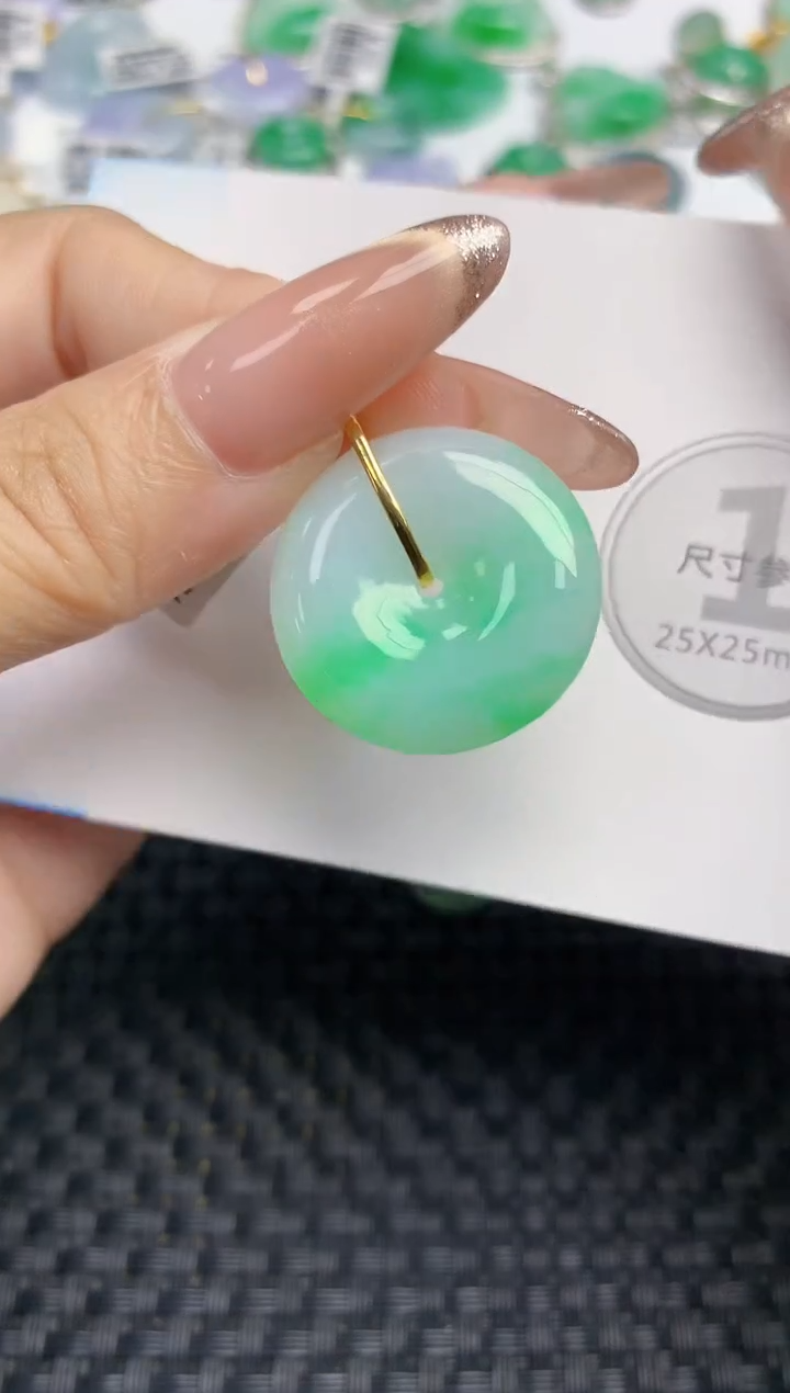 颈饰18K金镶嵌翡翠天然缅甸A货翡翠百元以上9元证书费自理