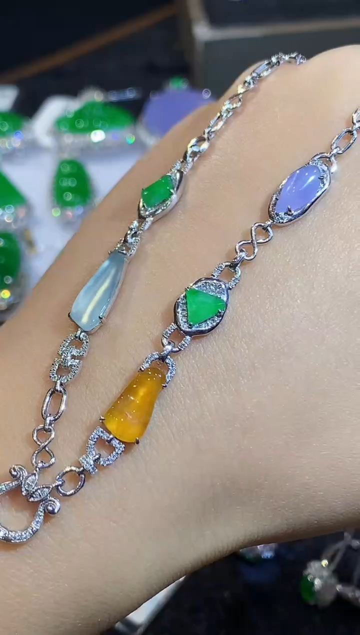 套链18K金镶嵌翡翠多样性发其一