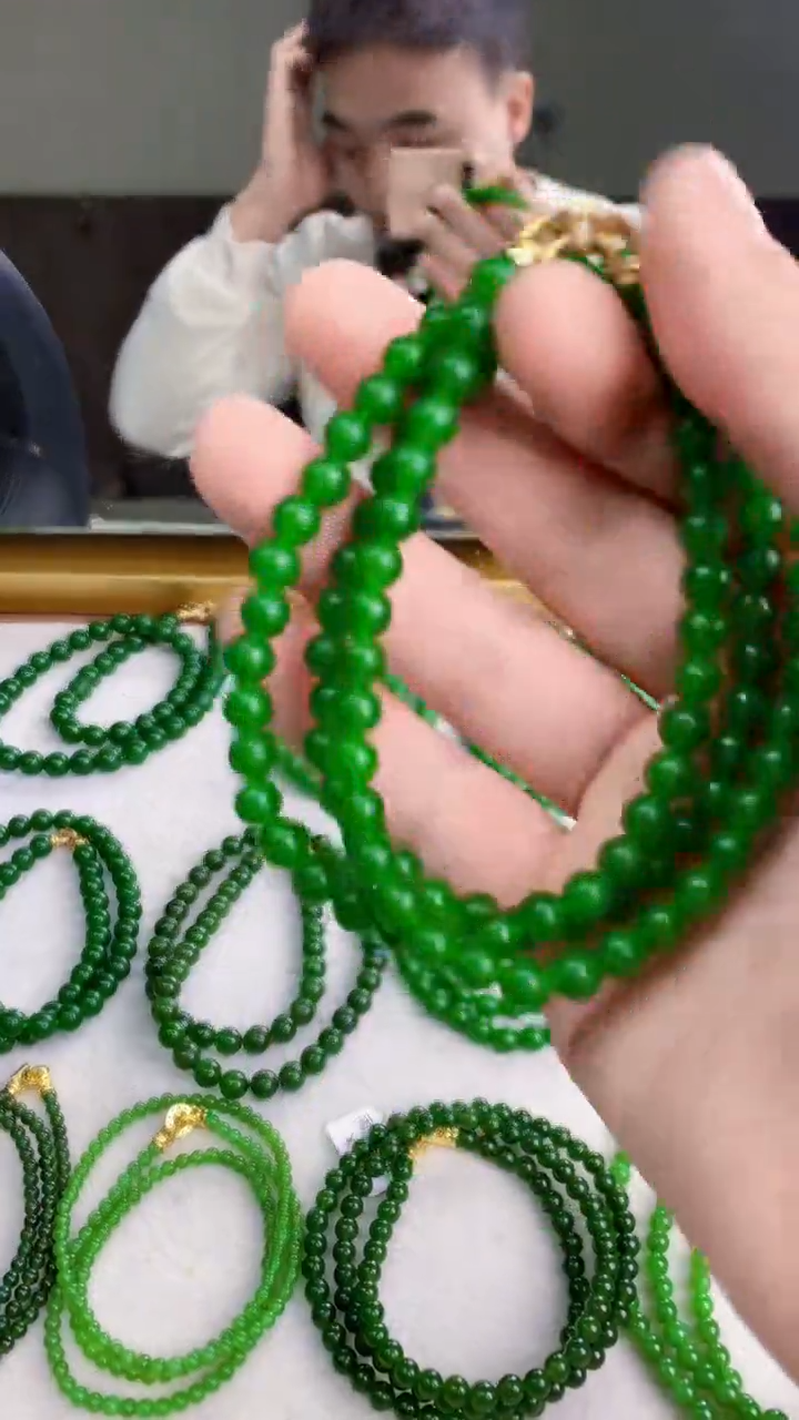 项链未镶嵌和田玉（碧玉）卡6无黑阳绿色