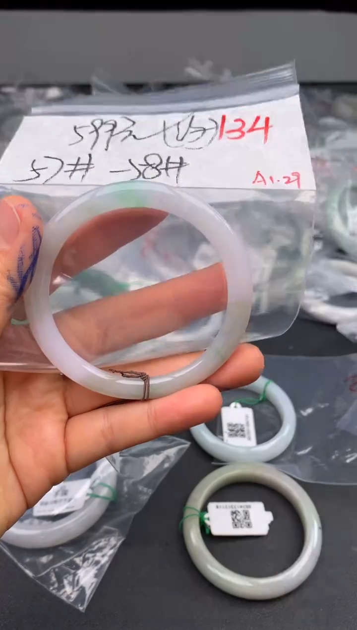 【闪购商品】定制翡翠未镶嵌毛货需精细抛光+多样性发货拍一发一