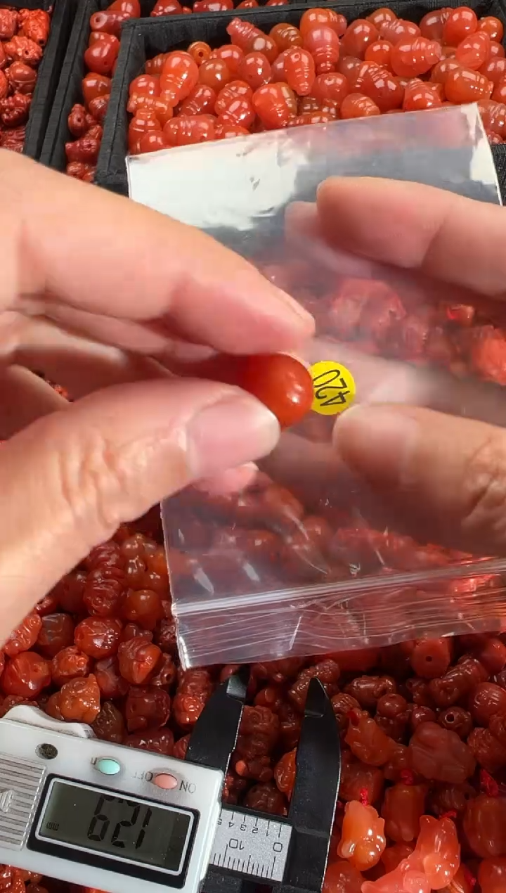 【闪购商品】南红玛瑙颈饰未镶嵌1