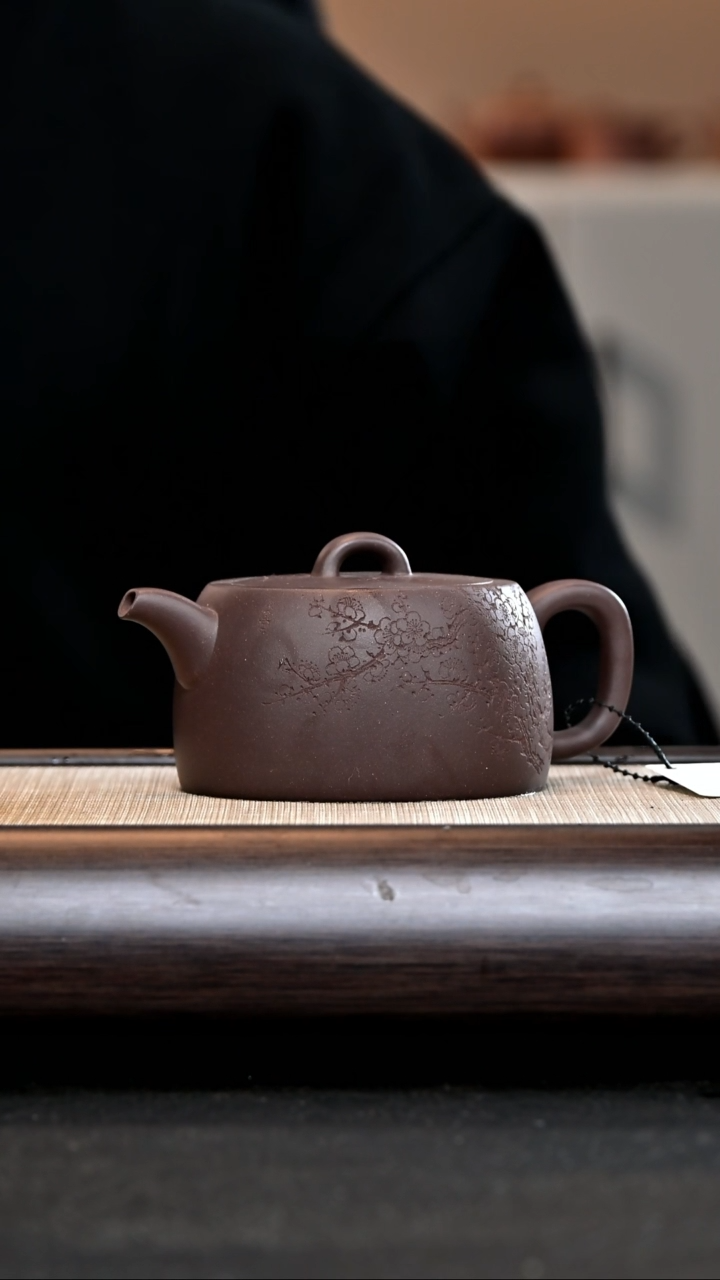 【闪购商品】紫砂茶壶全手井栏 刻梅