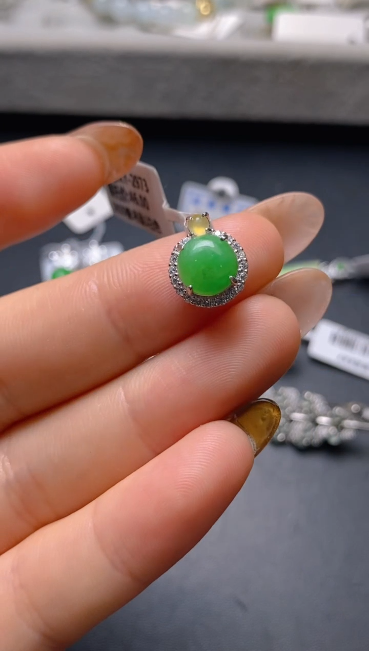 银S925镶嵌戒指翡翠百内无证书