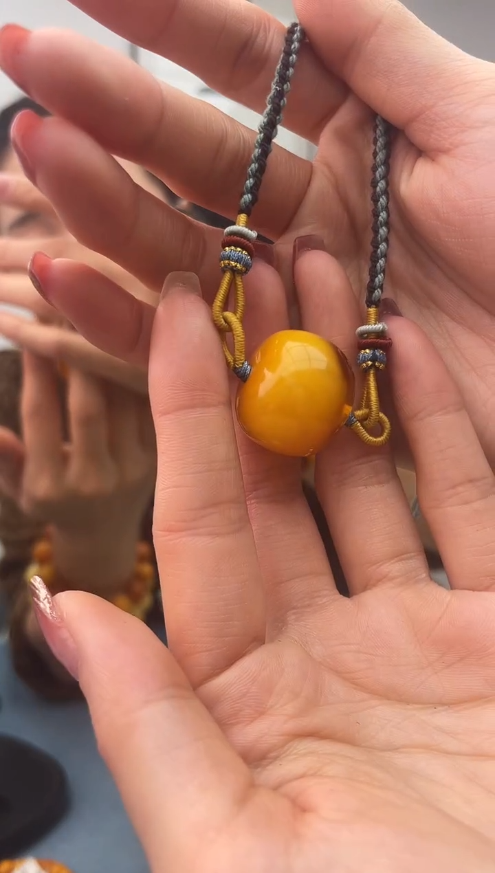 【闪购商品】蜜蜡珠宝奇石未镶嵌假一赔十，多样性发一件0