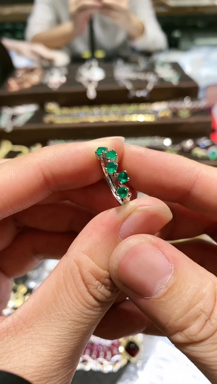 【闪购商品】祖母绿戒指银S925镶嵌戒指