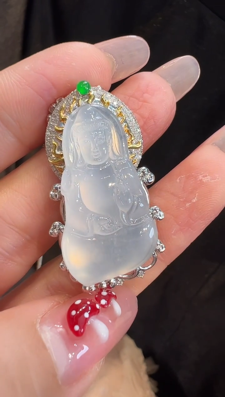 【闪购商品】翡翠颈饰18K金镶嵌吊坠