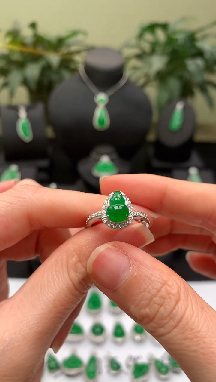 【闪购商品】翡翠戒指18K金镶嵌戒指