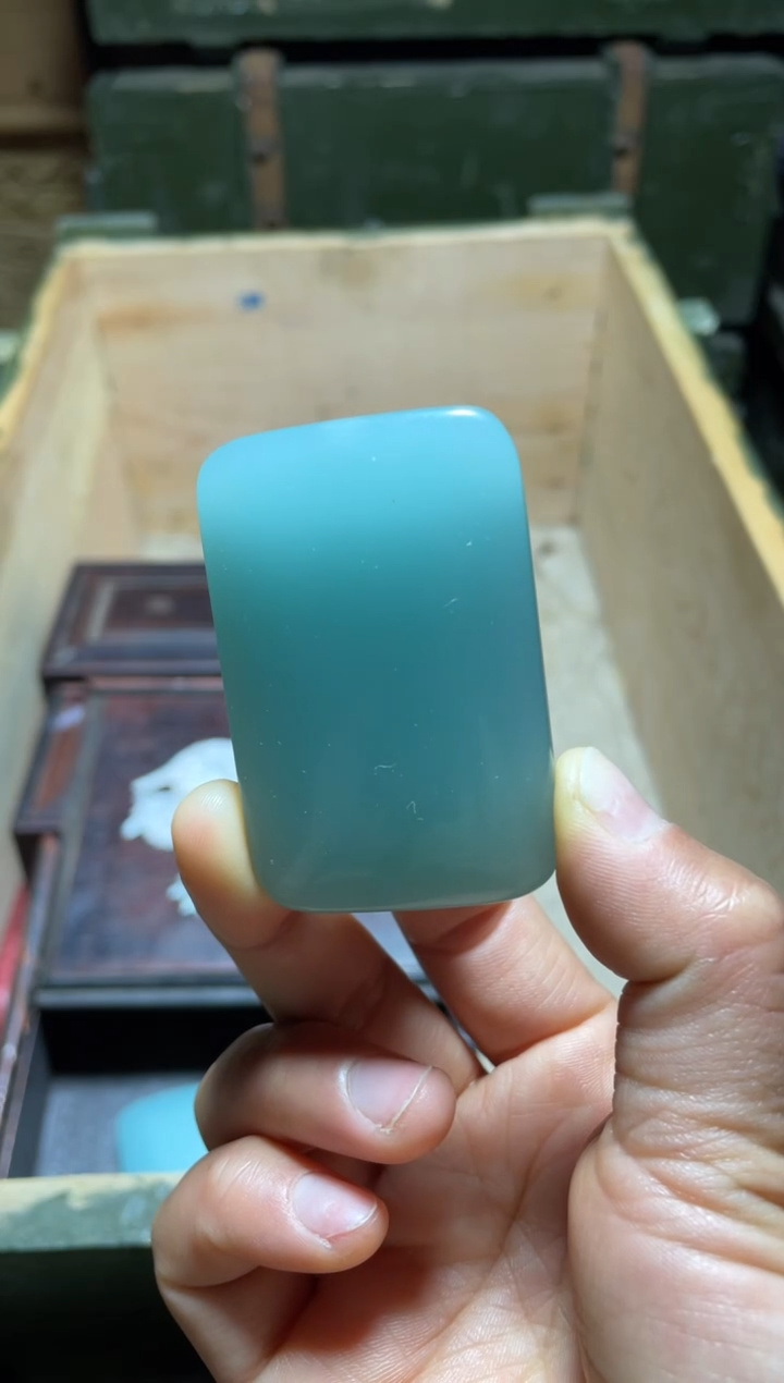 【闪购商品】蓝面包牌1件