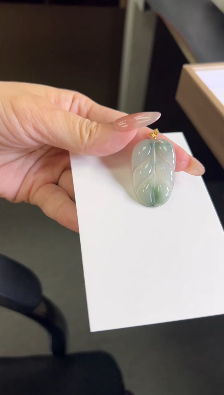 翡翠未镶嵌颈饰天然缅甸翡翠叶子买断不退不换