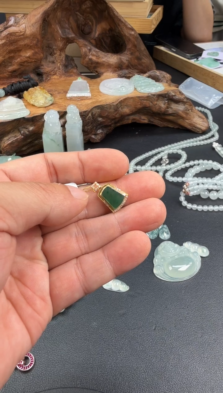 吊坠(不含链)18K金镶嵌翡翠翡翠饰品-232