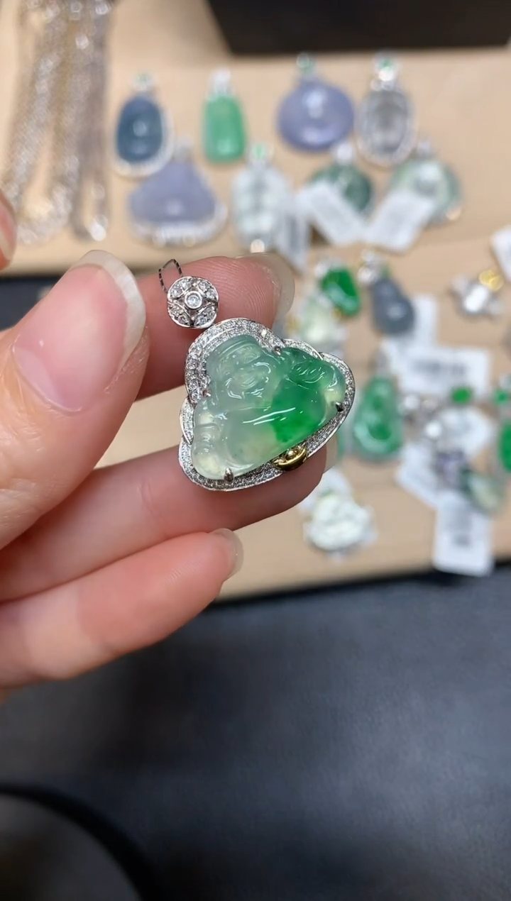 【闪购商品】翡翠吊坠(不含链)18K金镶嵌佛公【无服务费