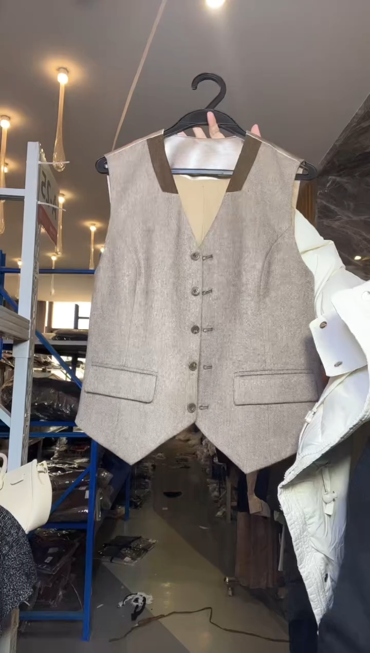 35156南油M码马甲