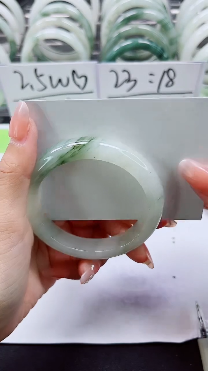 【闪购商品】石英质玉手镯未镶嵌A174-56/57