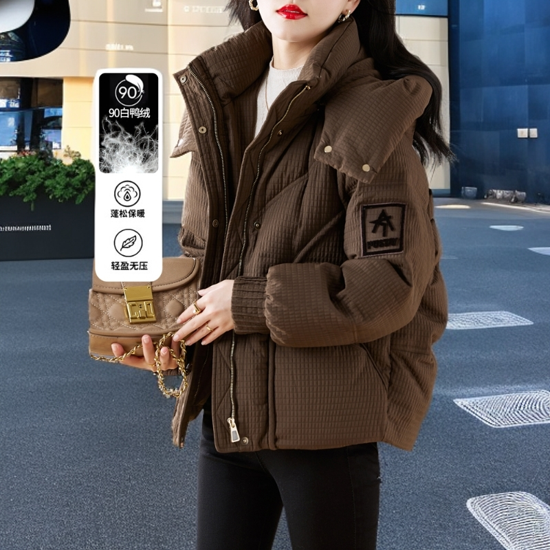 安可拉红羽绒服女短款2025新款冬季高端时尚洋气加厚保暖连帽外套