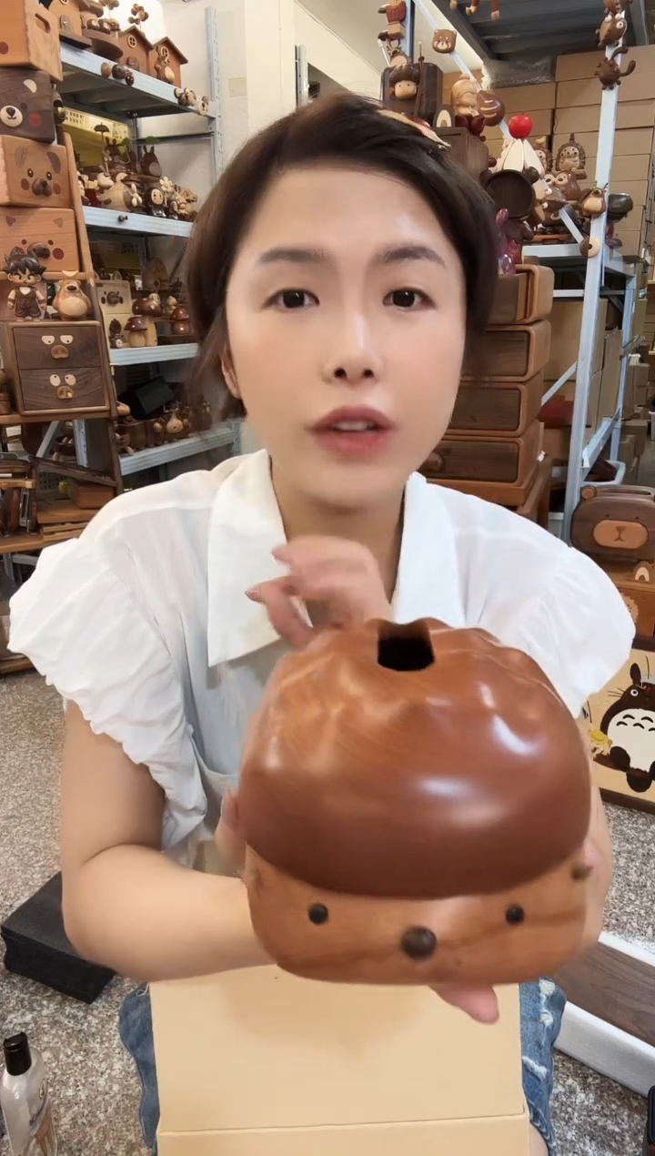 木瑕疵刺猬纸巾盒