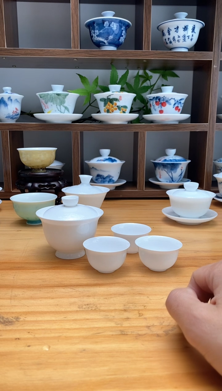 【闪购商品】纯白薄胎骨瓷盖碗+3杯子