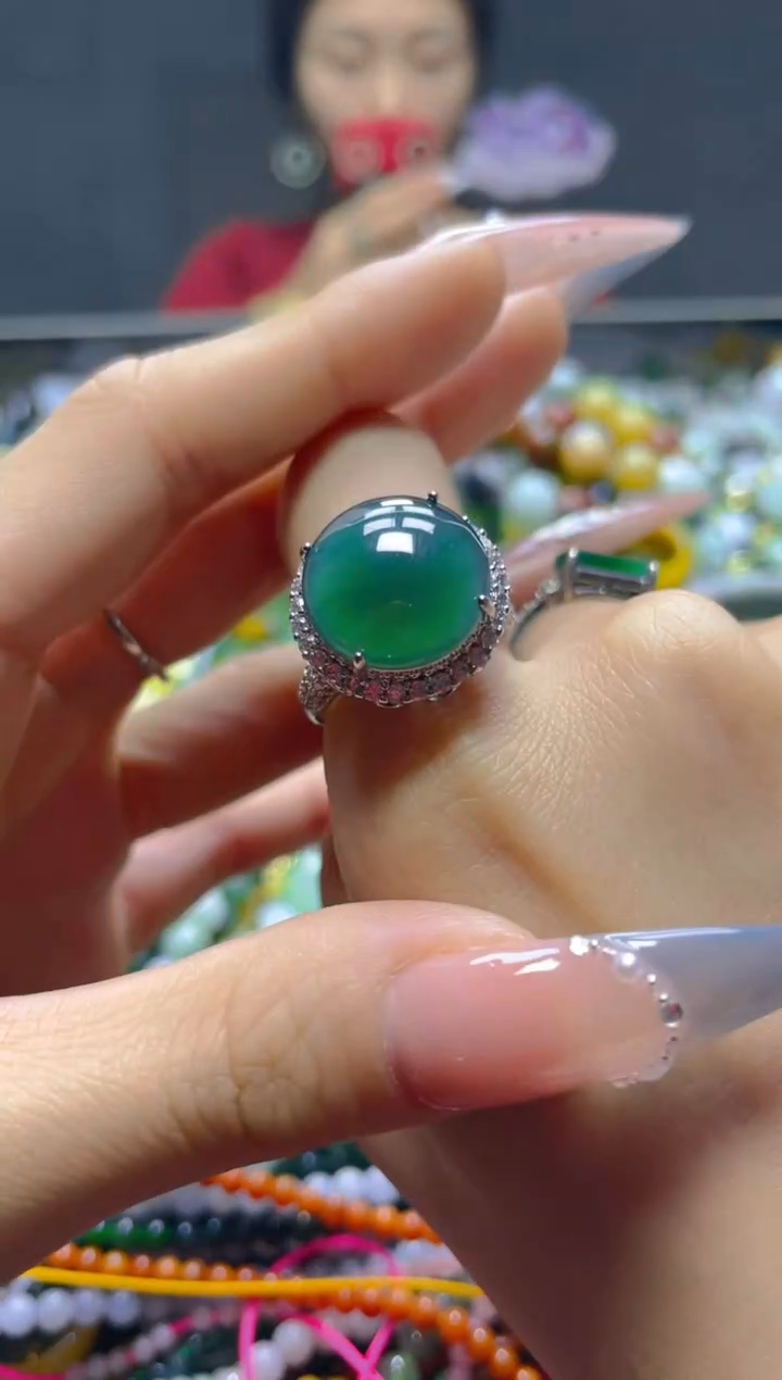 颈饰未镶嵌翡翠/E/翡翠A货，一件也是批发价