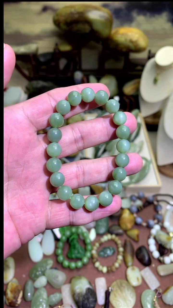 【闪购商品】和田玉颈饰未镶嵌俄料粉青卡10