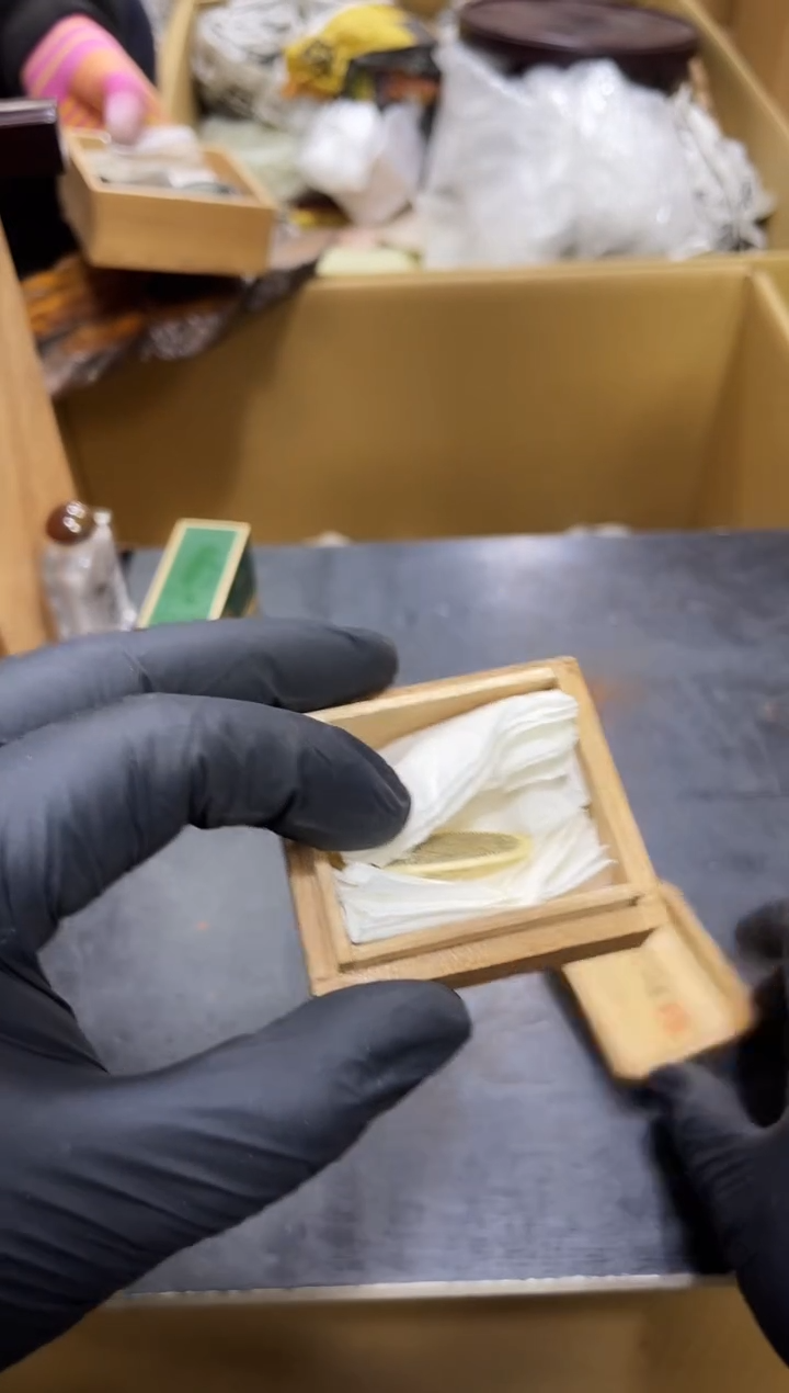 如图所示 阁集工艺品