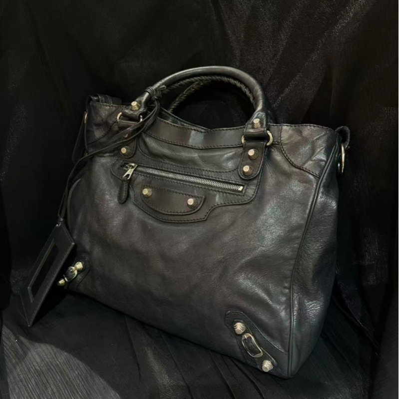 95新 Balenciaga/巴黎世家 乱乱子中古/女士/单肩包/103757