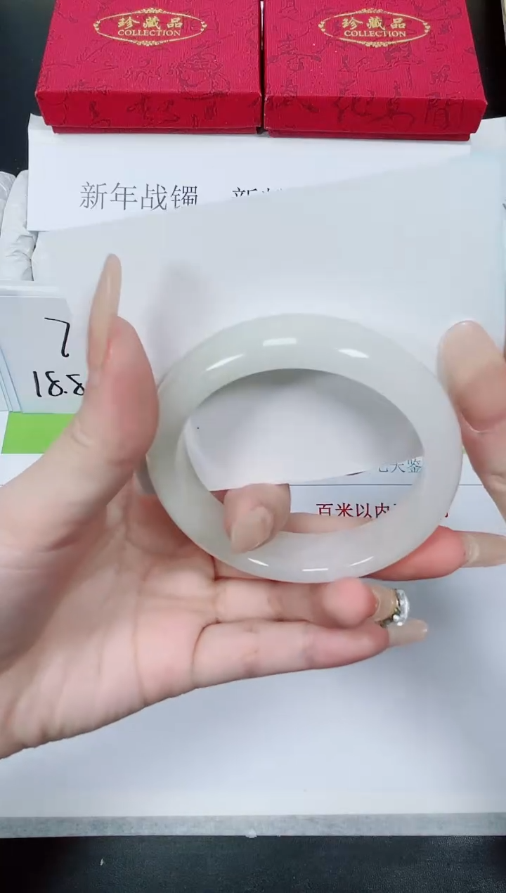 【闪购商品】石英质玉手镯未镶嵌K150-53.4