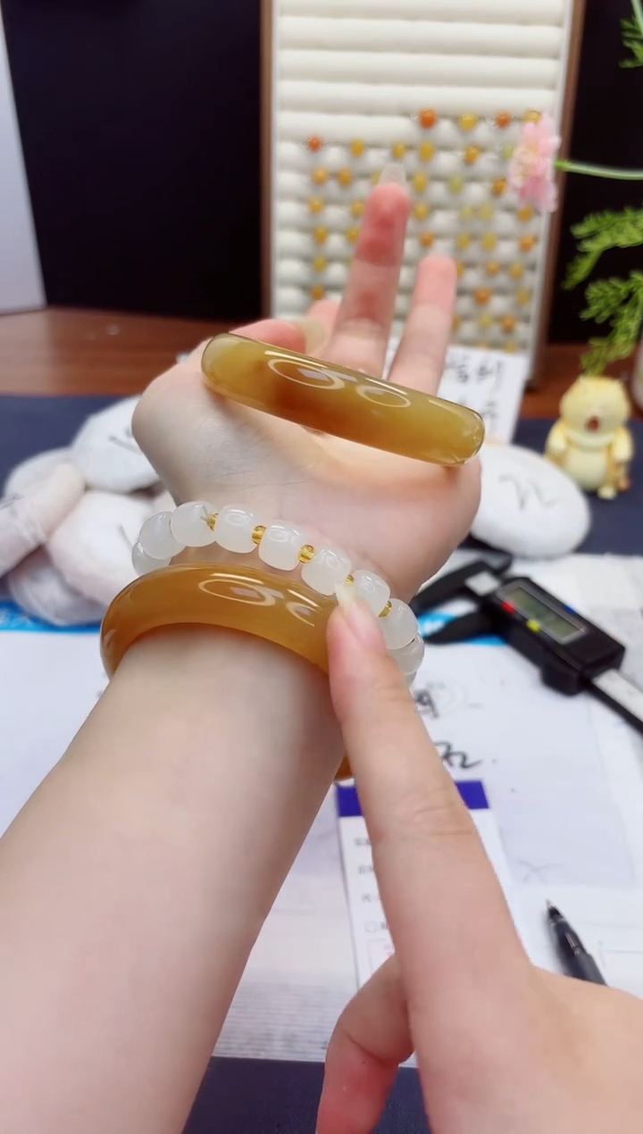 未镶嵌手镯石英质玉206-财气镯-圈口56