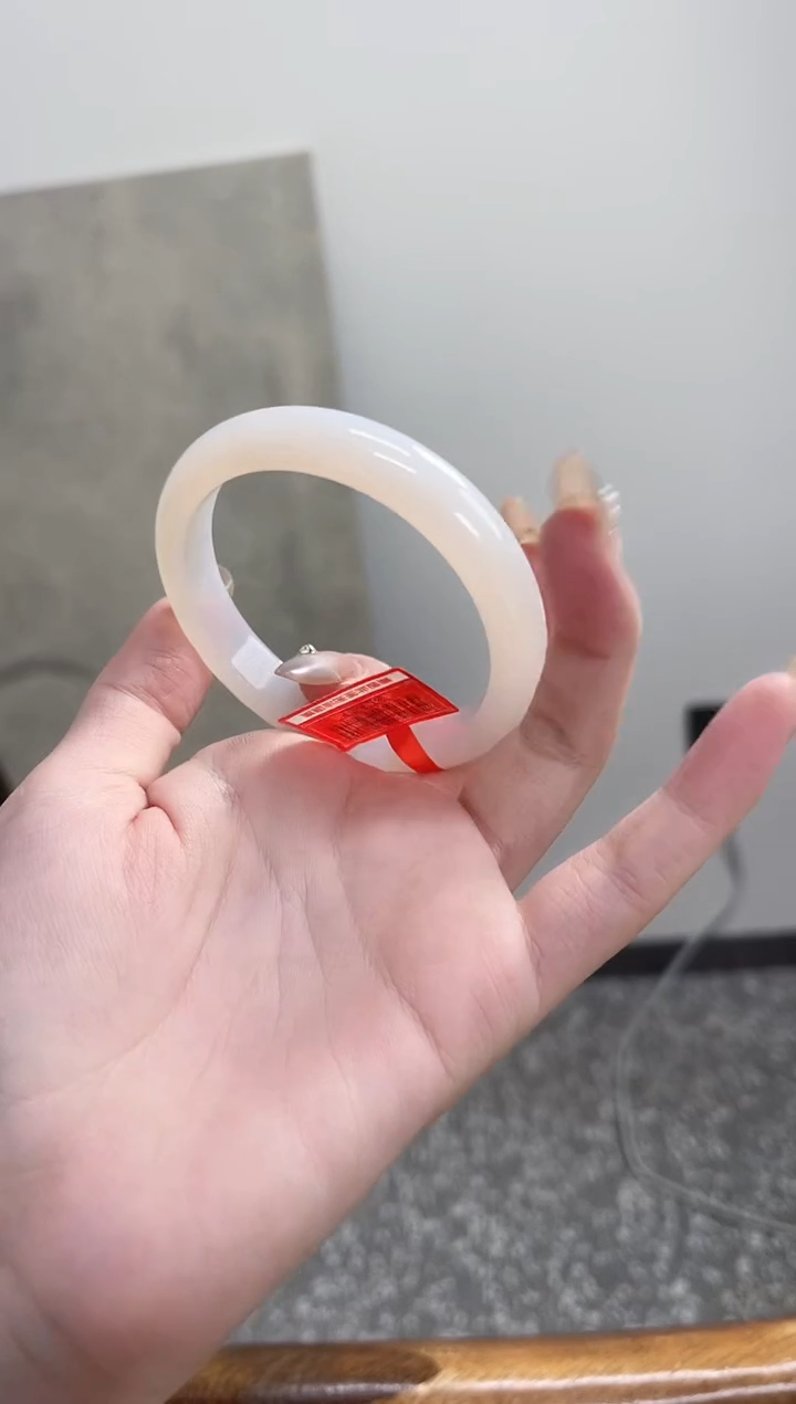 【闪购商品】玛瑙/玉髓手镯未镶嵌58圈 需要包容