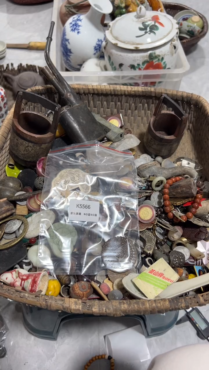 万**意秒拍秒付闪购瓷铜摆件