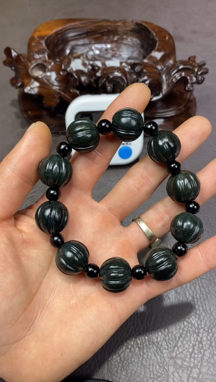 项链未镶嵌和田玉九*和田玉