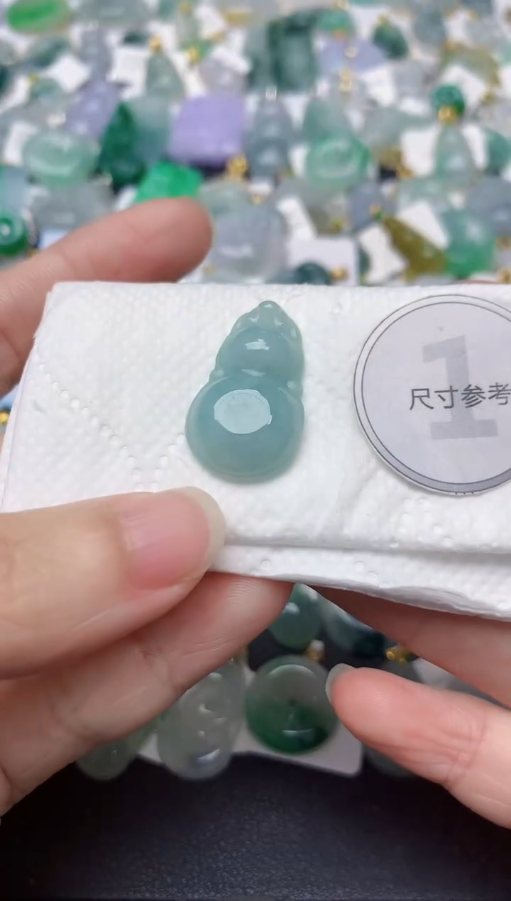 颈饰未镶嵌翡翠天然缅甸A货翡翠