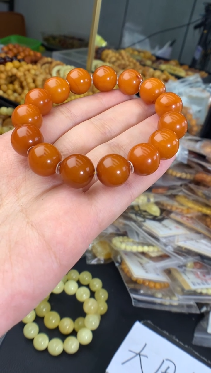 蜜蜡未镶嵌珠宝奇石1