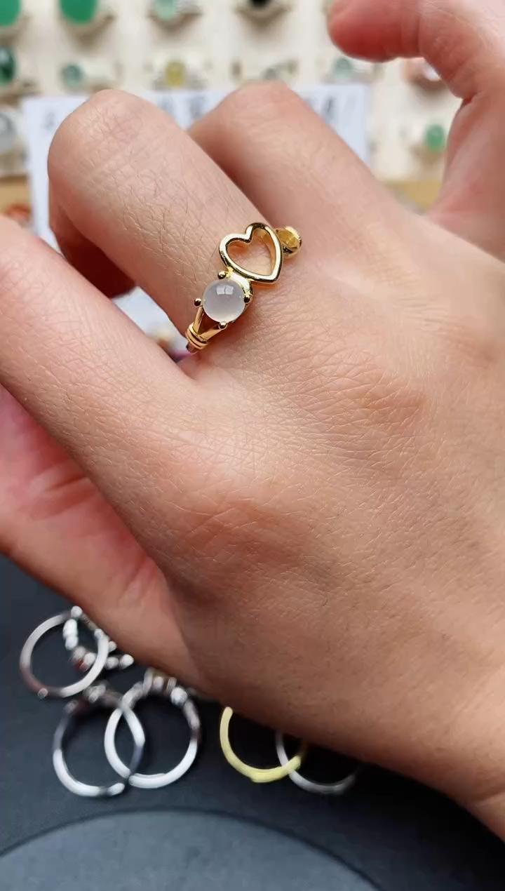 【闪购商品】翡翠戒指银S925镶嵌天然翡翠111   4+