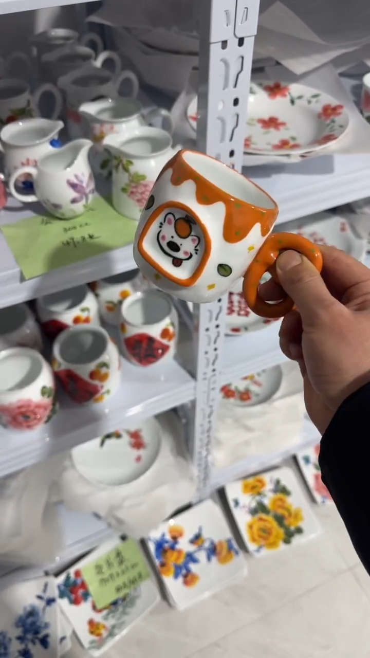 其他景德镇高温瓷（饼干手把杯）福利价微瑕