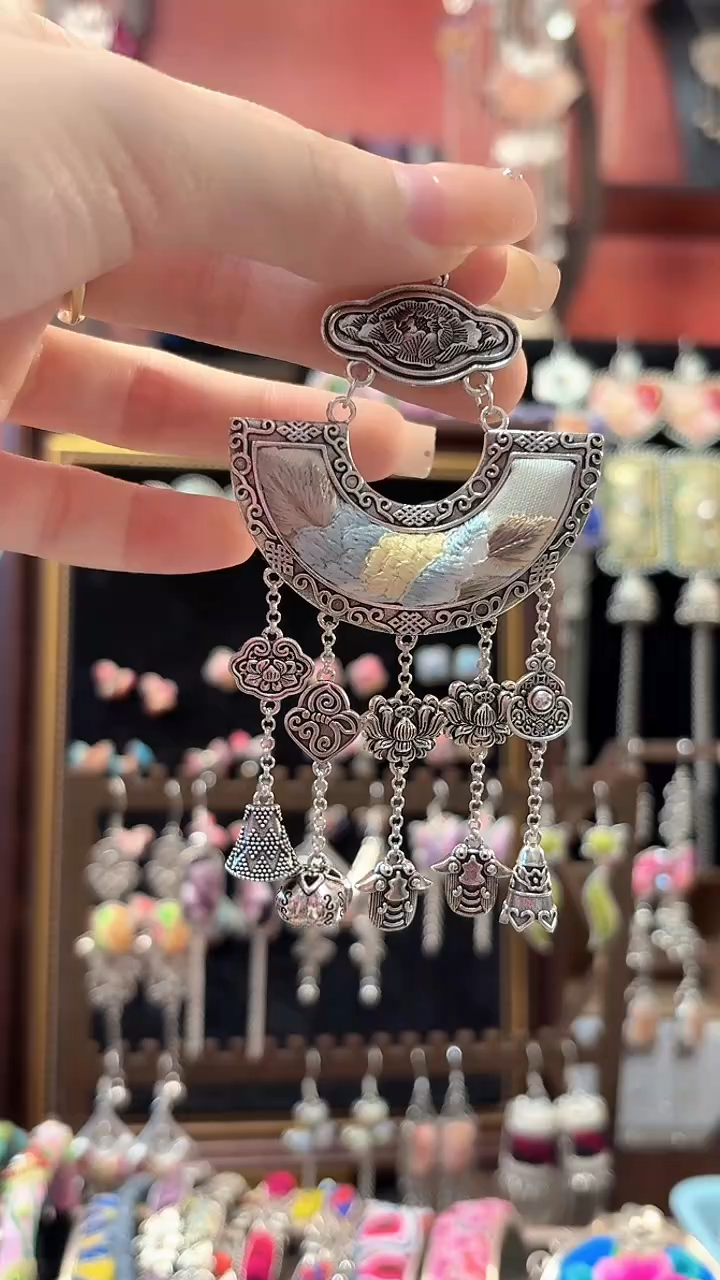织绣 云织谣民族风精美饰品   259+链子