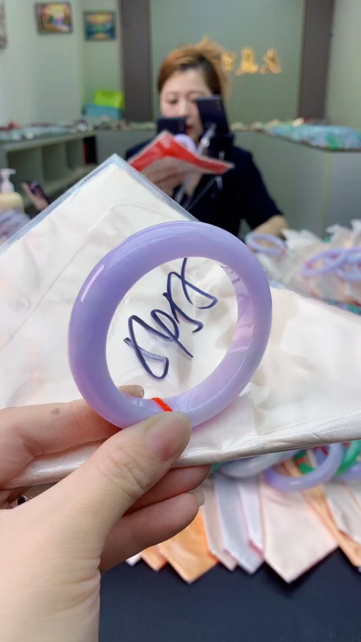 翡翠手镯未镶嵌0885334726