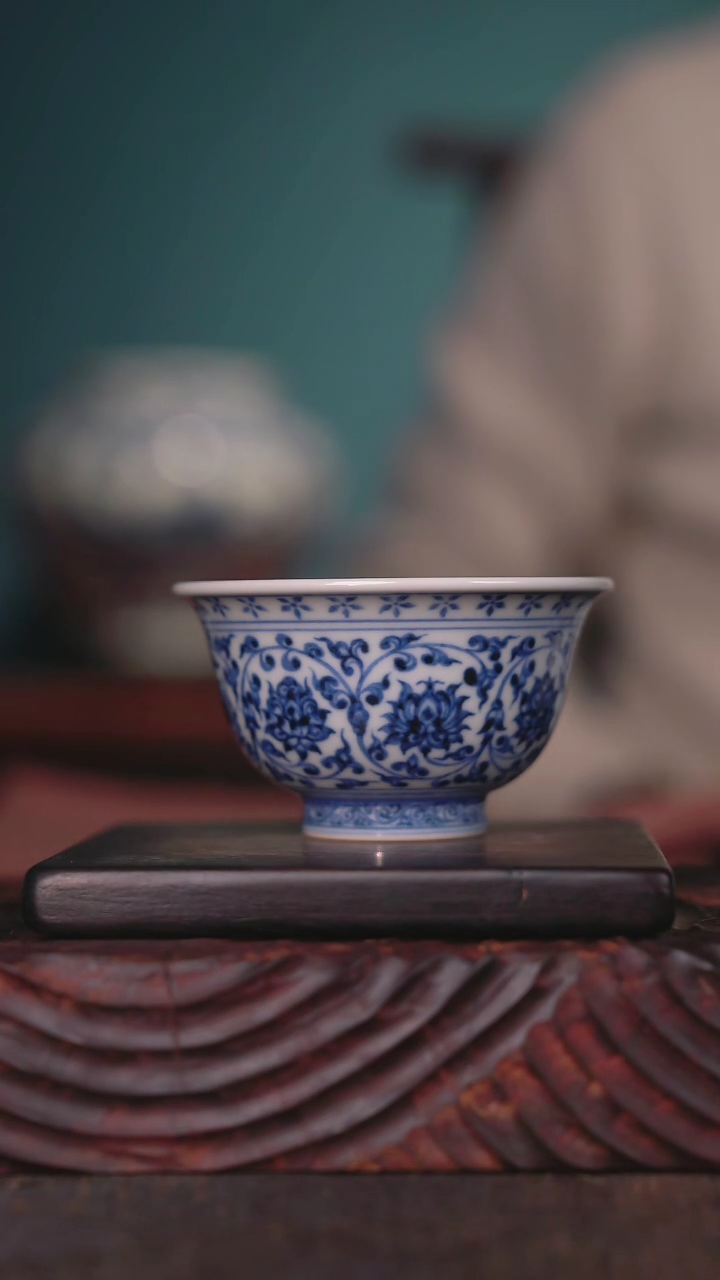 【闪购商品】青城弘器柴窑缠枝莲小压手