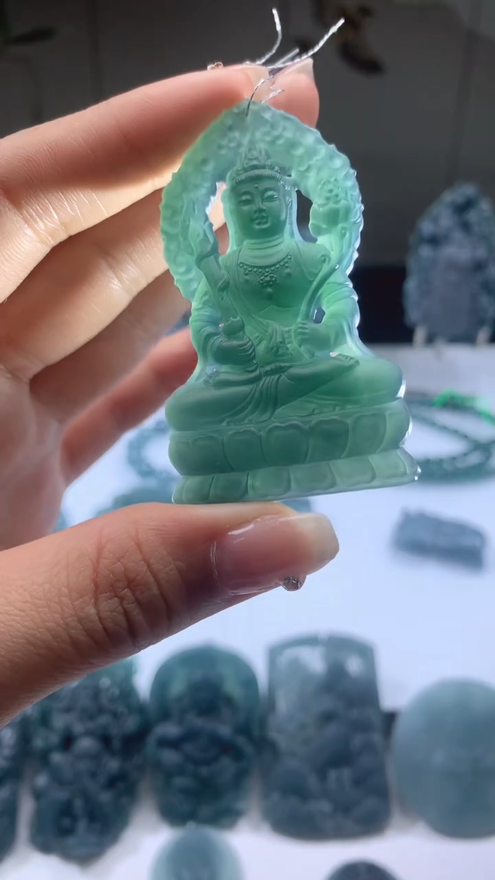 【闪购商品】定制翡翠未镶嵌翡翠毛货不退不换2.20