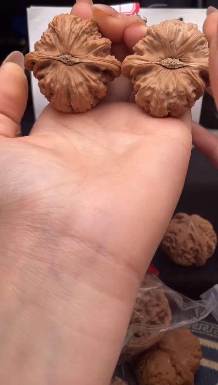 【闪购商品】文玩核桃把件 醉酒专拍 铁锤