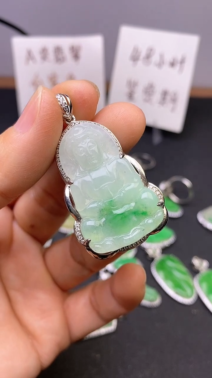 【闪购商品】翡翠吊坠(不含链)银S925镶嵌翡翠观音吊坠