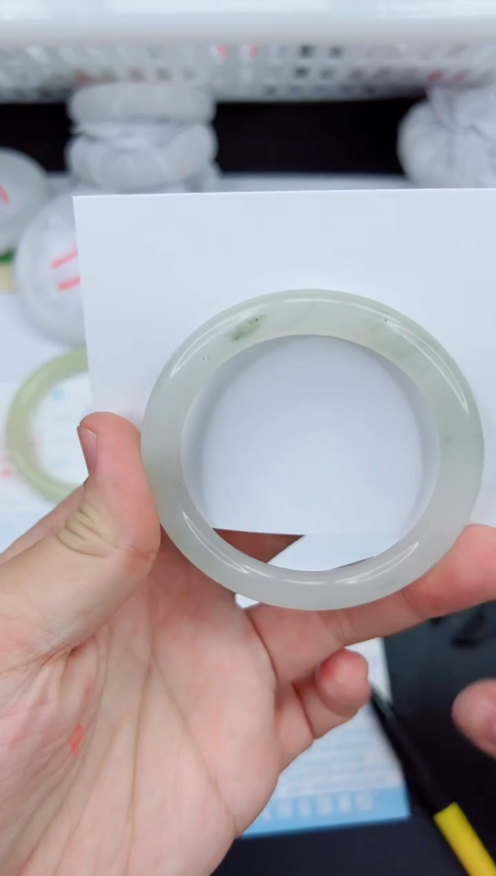 【闪购商品】石英质玉手镯未镶嵌455-53