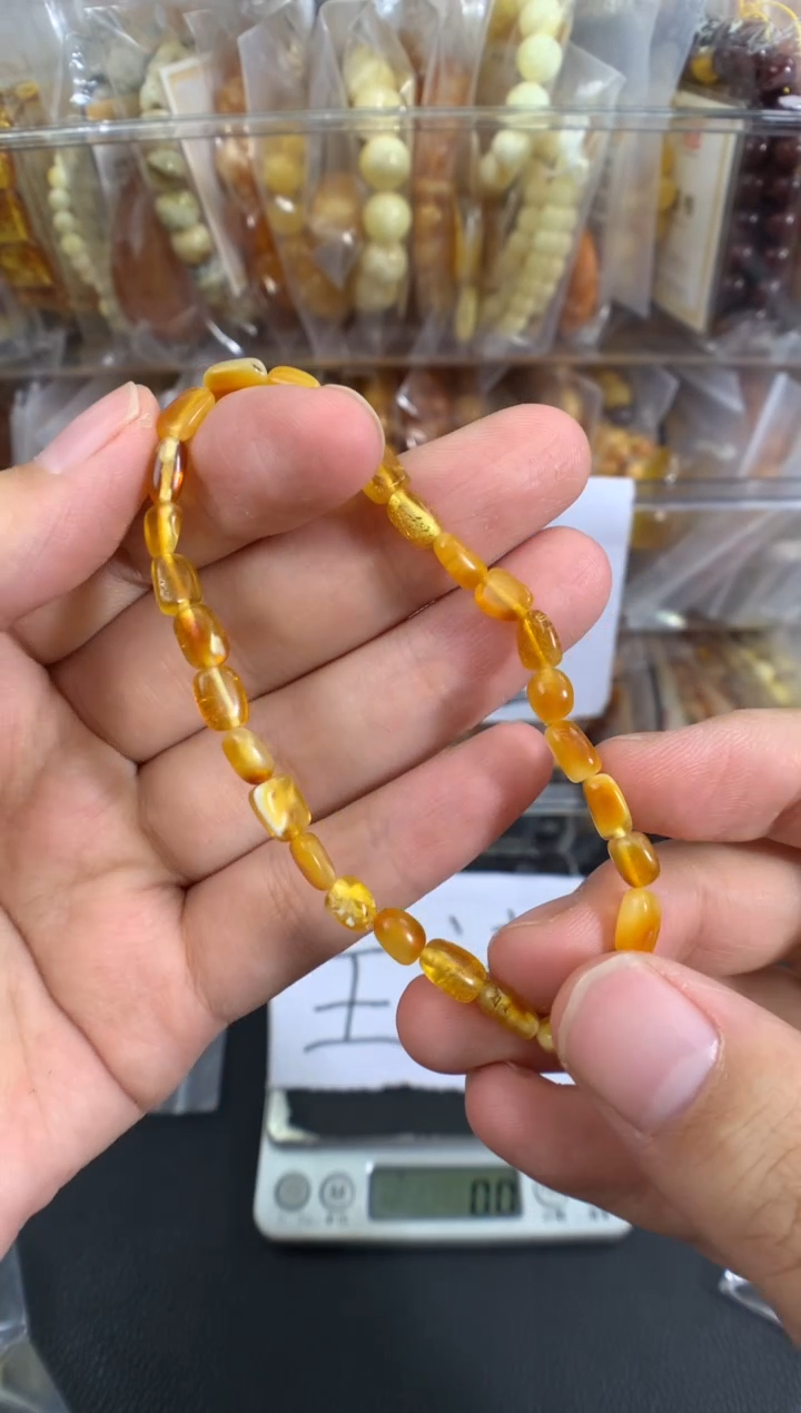 蜜蜡未镶嵌珠宝奇石1