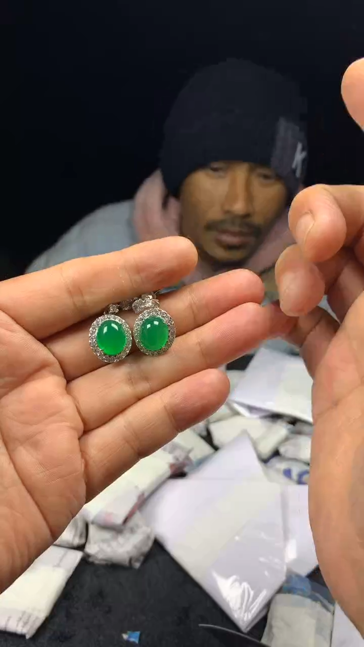 满色吊坠 所见即所得！！